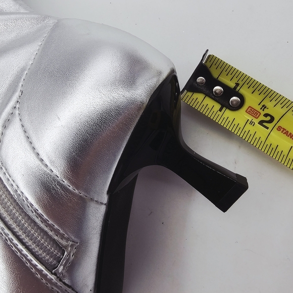 Abound Erinn Silver Metallic Pointy-Toe Kitten Heel Boots NWOB Size 8 - Picture 10 of 12